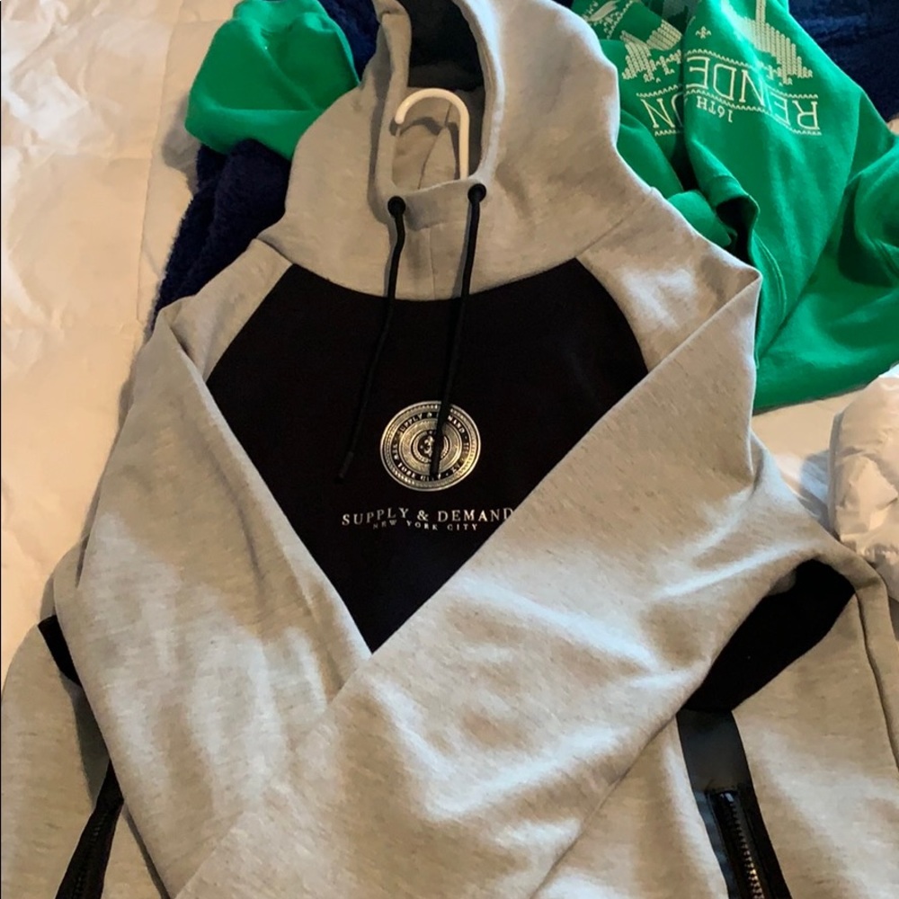 Sweatsuits - Picture 3 of 7
